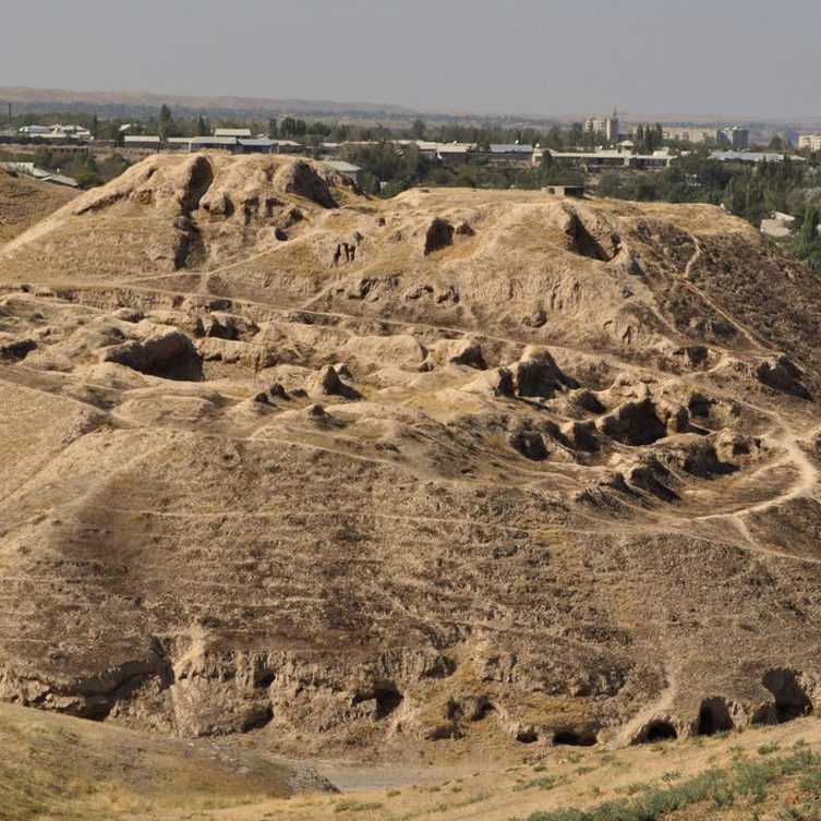 Trekking in Gissar and Baysuntau