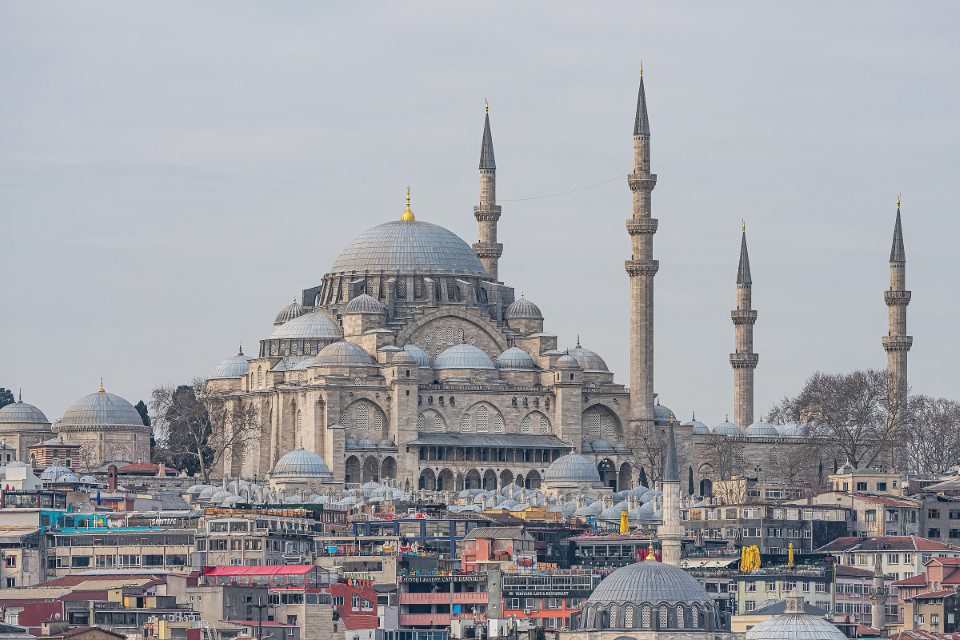 Top 10 Must-See Attractions in Istanbul for First-Time Visitors